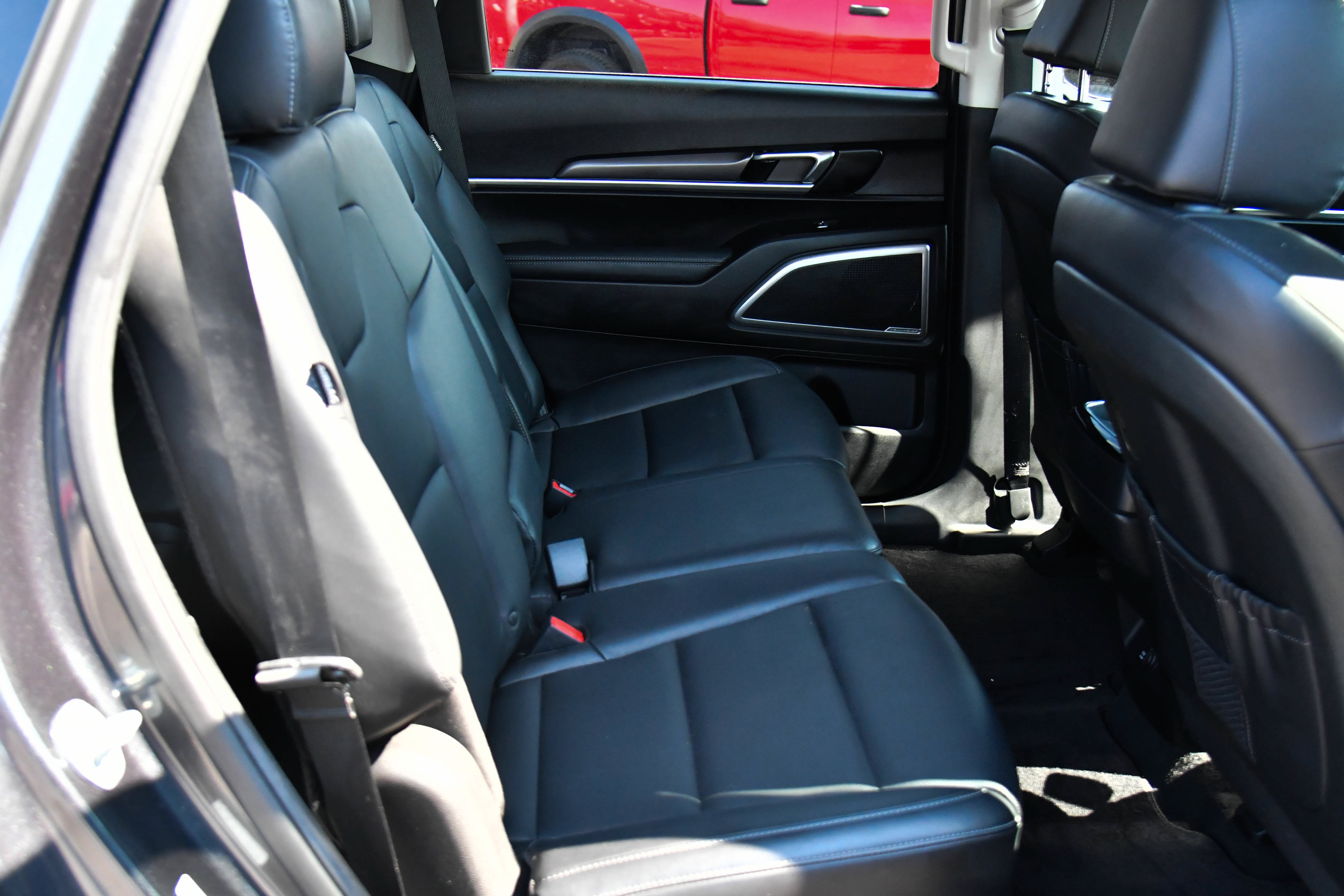 Used 2023 Kia Telluride LX AWD/4WD image 44