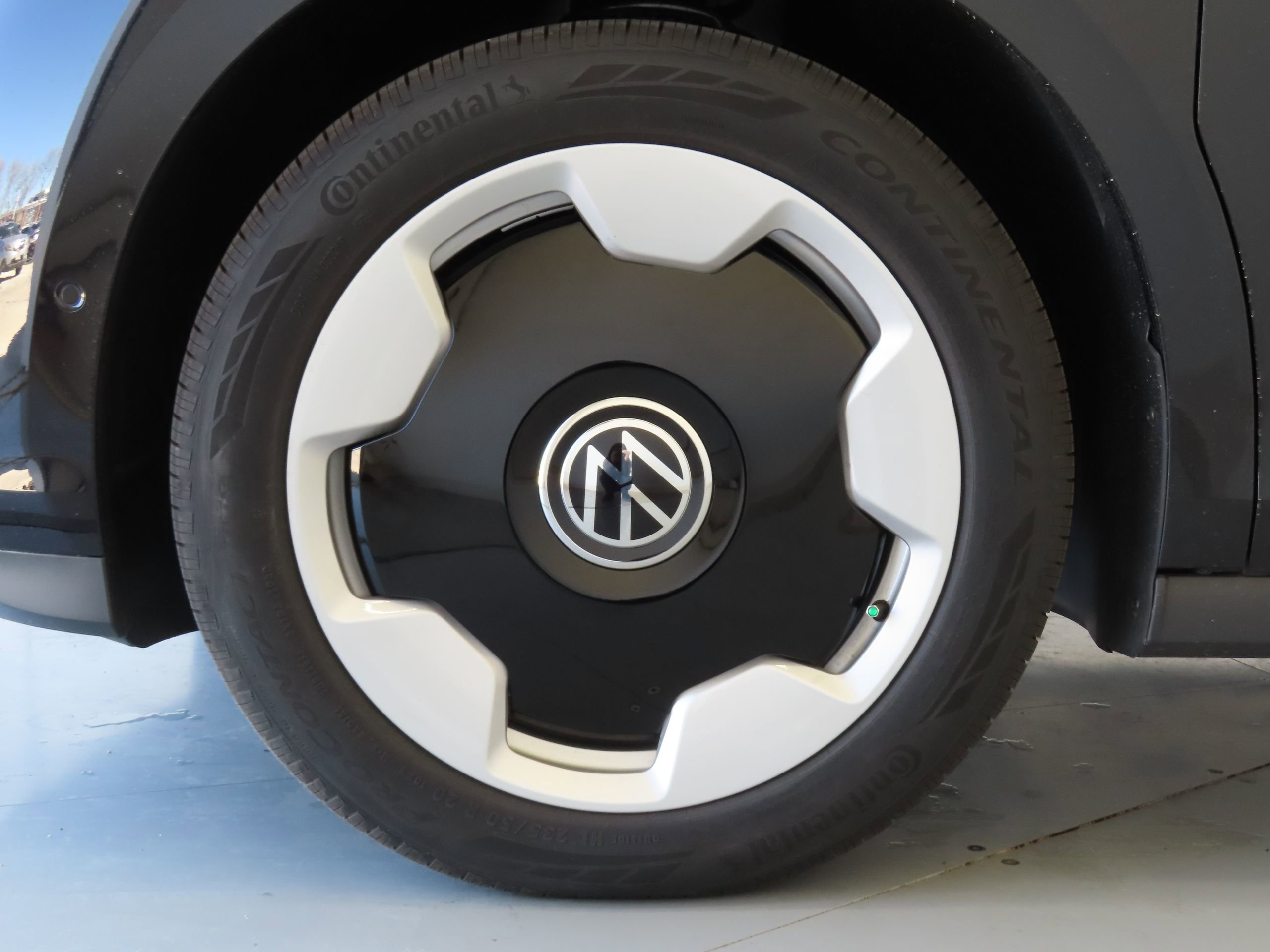 New 2025 Volkswagen ID. Buzz Pro S image 29