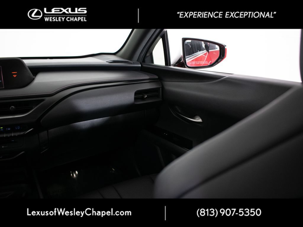 Used 2019 Lexus UX 200 F Sport w/ F Sport Premium Package FWD image 17