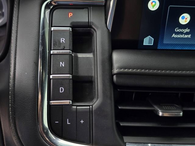 Used 2022 Chevrolet Suburban LT image 18