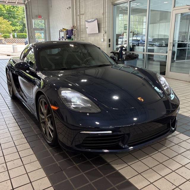 Used 2017 Porsche 718 Cayman S RWD image 3