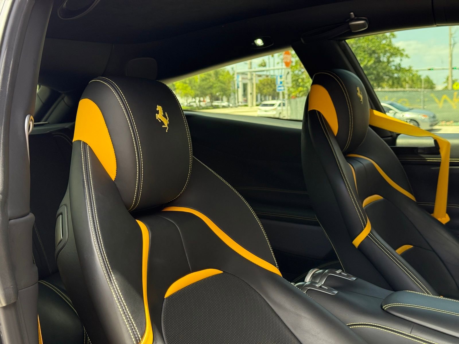 Used 2017 Ferrari GTC4Lusso image 30