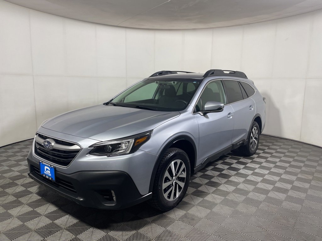 Used 2022 Subaru Outback Premium image 4