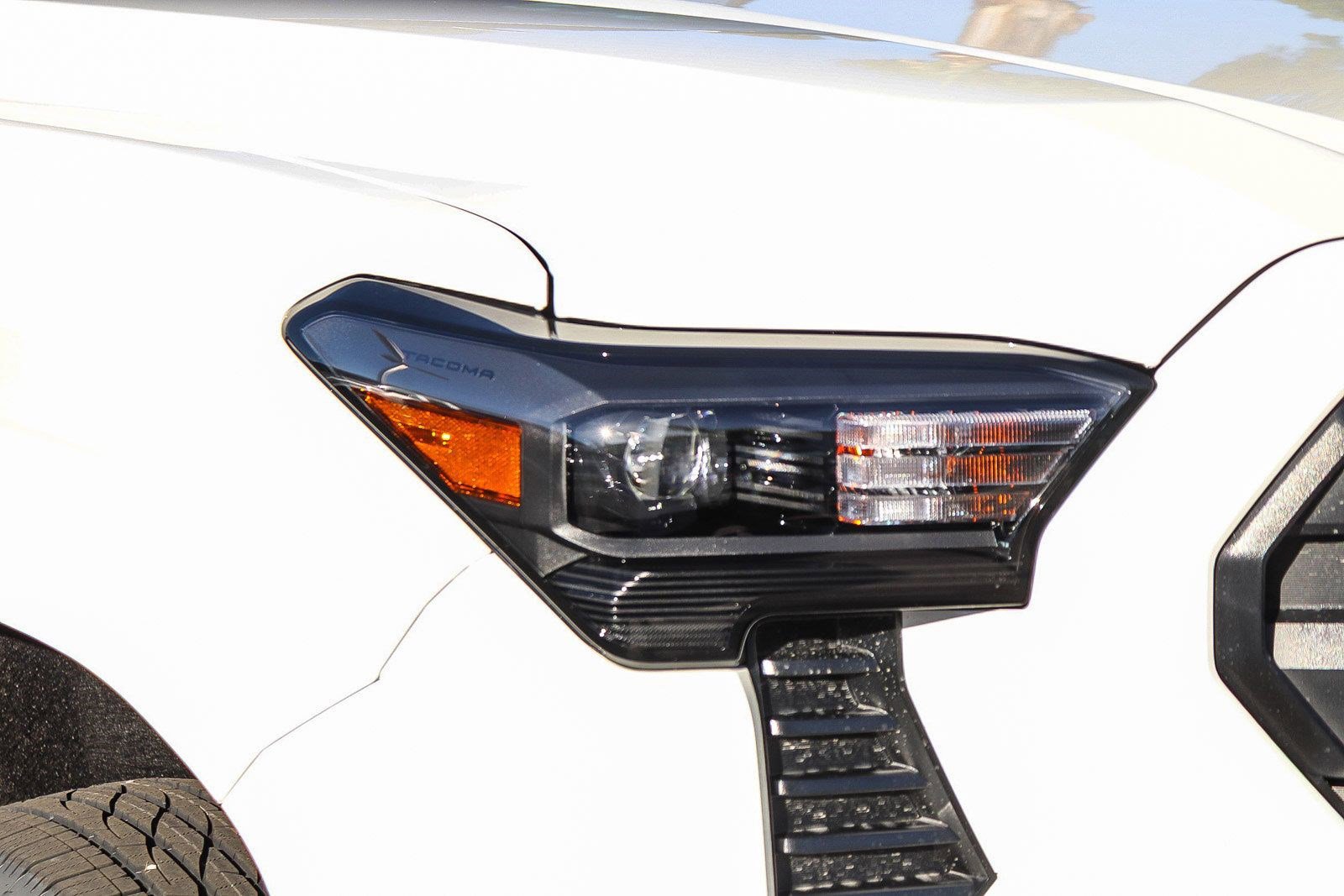 Used 2026 Toyota Tacoma SR5 AWD/4WD image 5