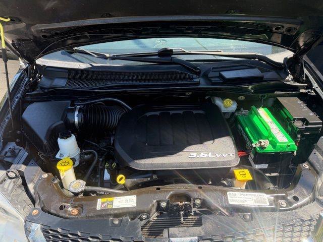 Used 2018 Dodge Grand Caravan SXT FWD image 7