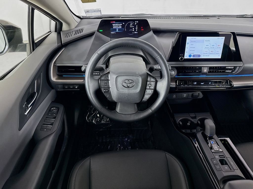 Used 2025 Toyota Prius XLE image 21