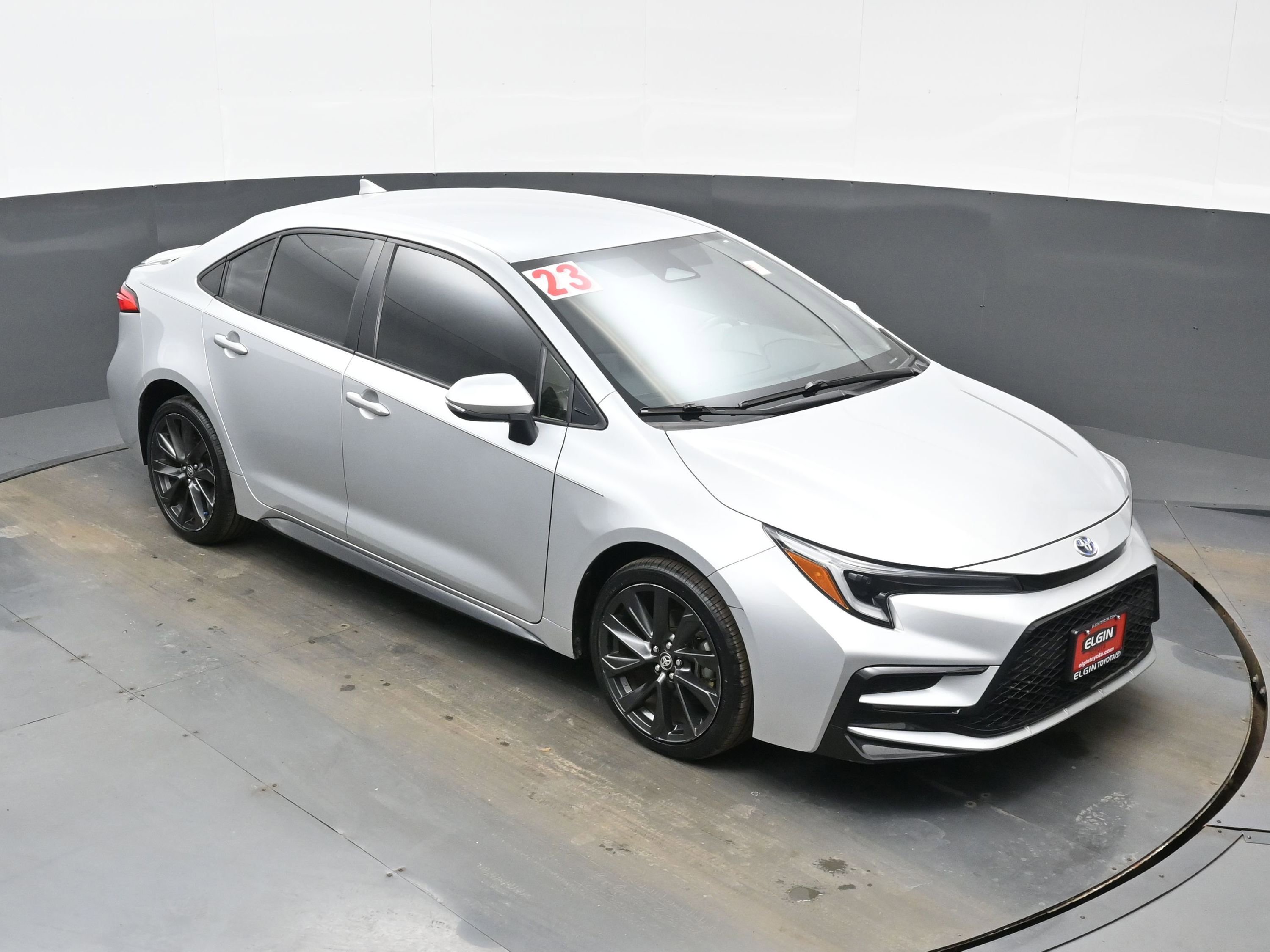 Used 2023 Toyota Corolla SE image 33