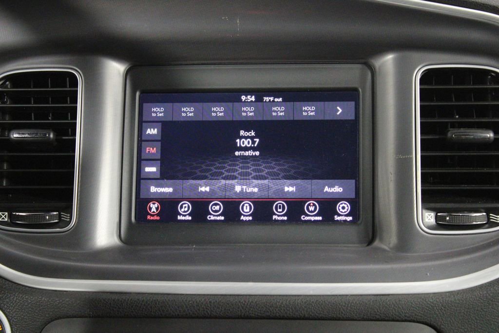 Used 2022 Dodge Charger SXT image 29