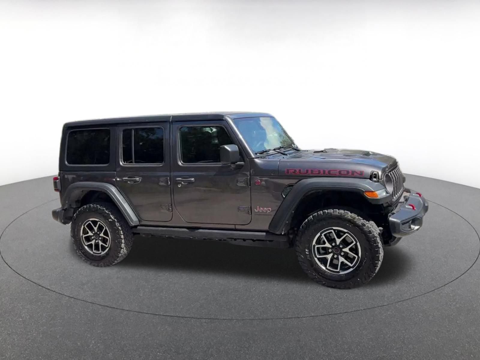 Used 2026 Jeep Wrangler Unlimited Rubicon AWD/4WD image 2
