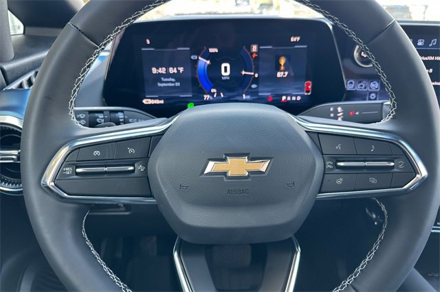 New 2026 Chevrolet Equinox EV LT image 29