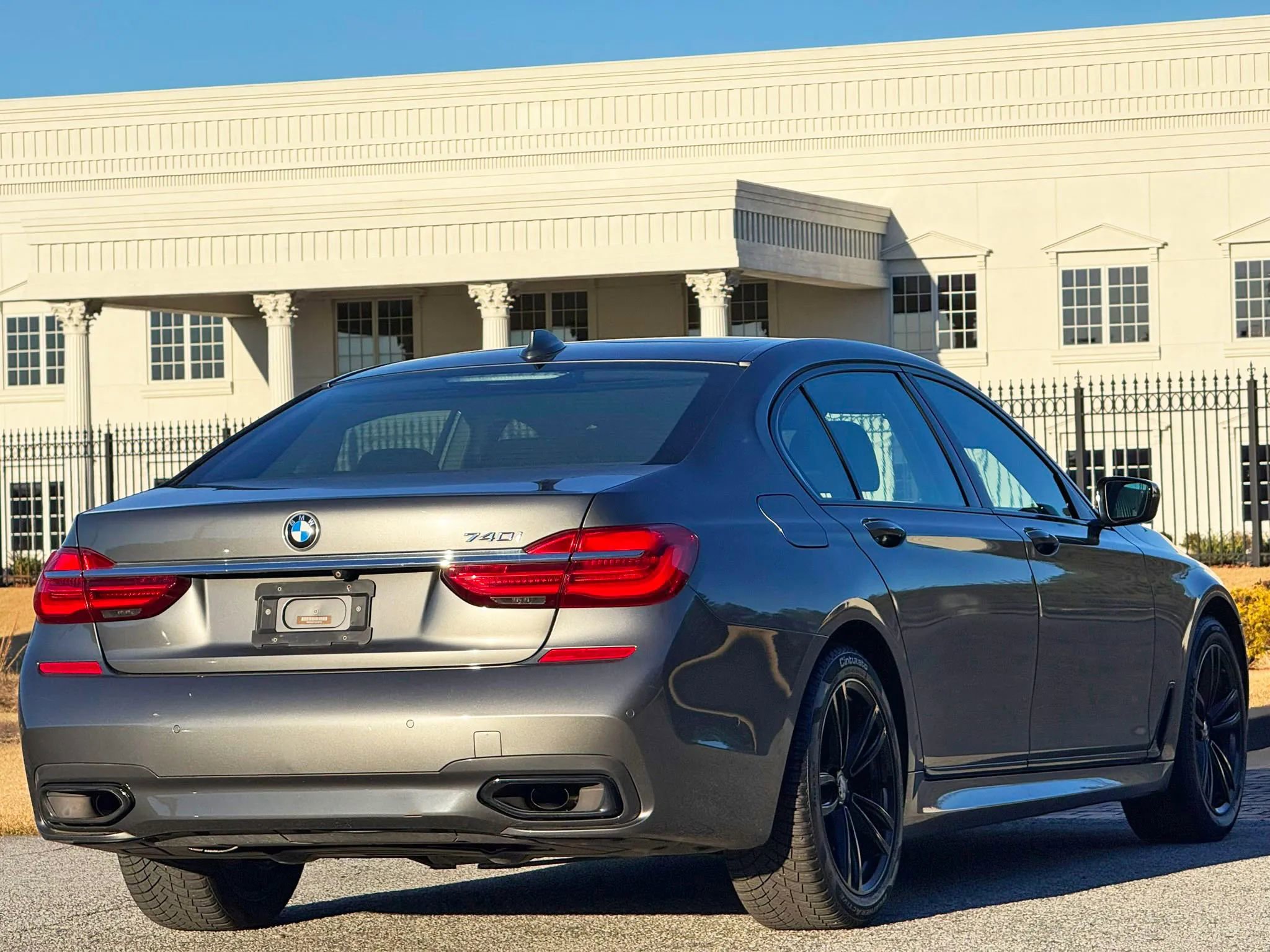 Used 2017 BMW 740i RWD image 12
