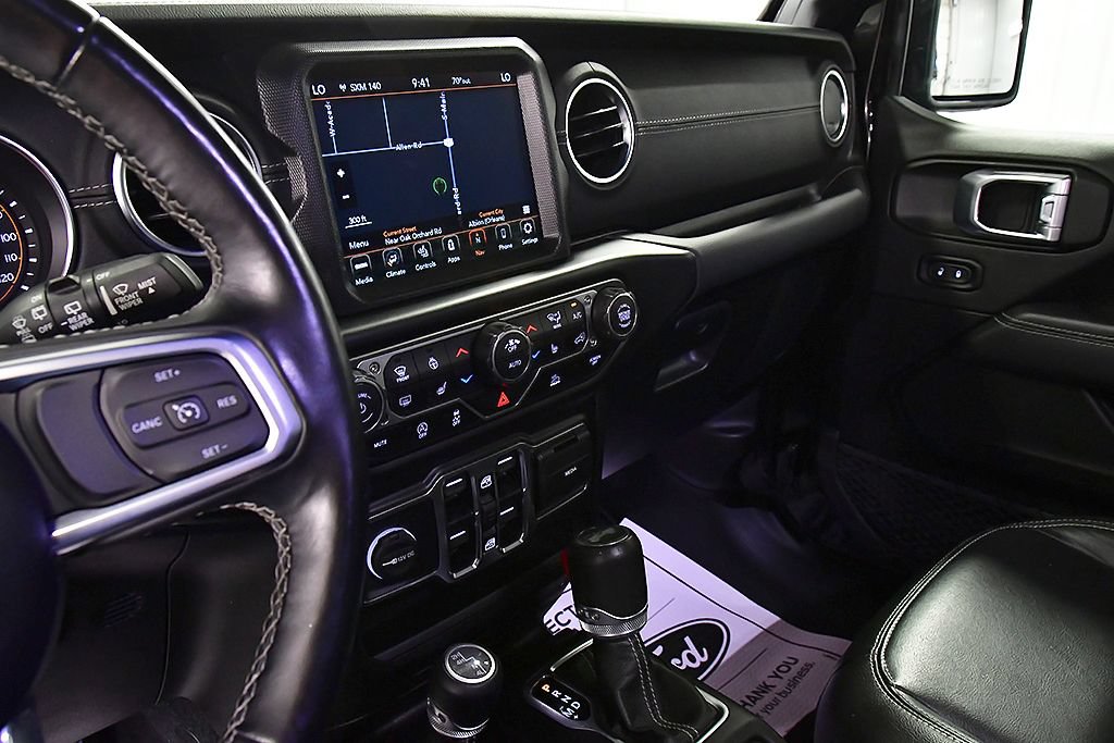 Used 2022 Jeep Wrangler Unlimited Sahara w/ LED Lighting Group AWD/4WD image 19