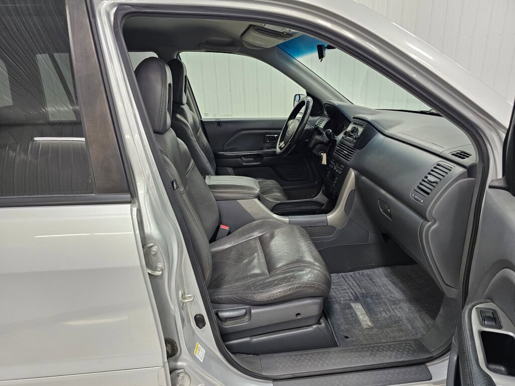 Used 2004 Honda Pilot EX image 21