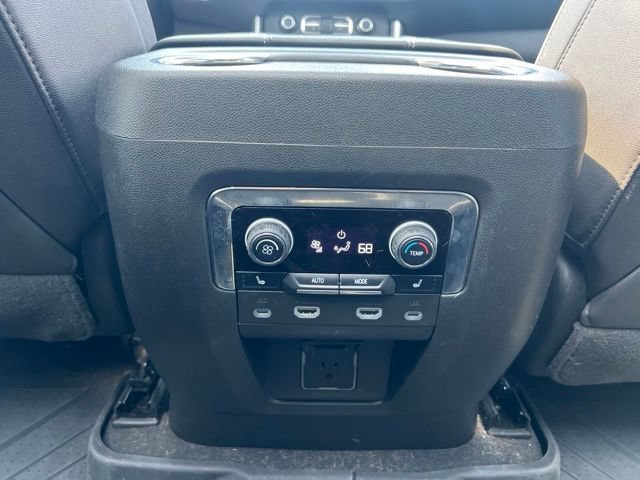 Used 2023 Chevrolet Tahoe Premier w/ Advanced Technology Package AWD/4WD image 25