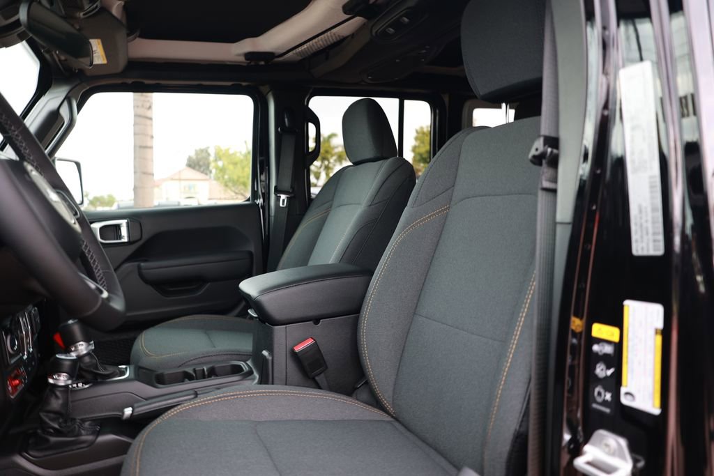 New 2026 Jeep Wrangler Unlimited Sport image 13