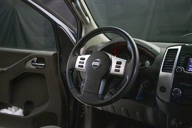 Used 2016 Nissan Frontier SV image 14