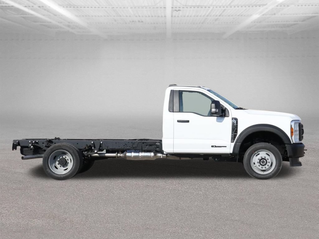 New 2025 Ford F550 4x4 Regular Cab Super Duty image 10