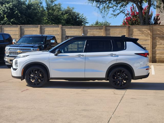 Used 2024 Mitsubishi Outlander SEL FWD image 13