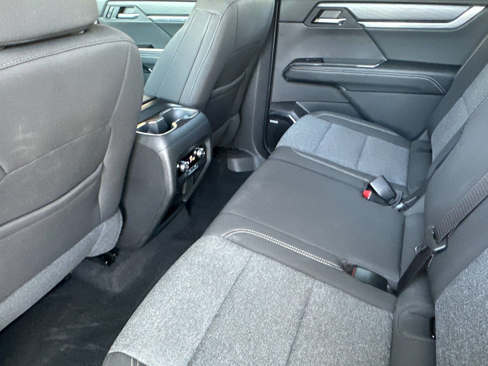 New 2025 GMC Acadia Elevation image 12