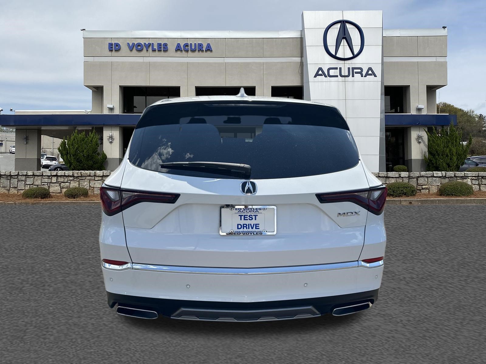 Certified 2026 Acura MDX w/ Technology Package FWD image 6