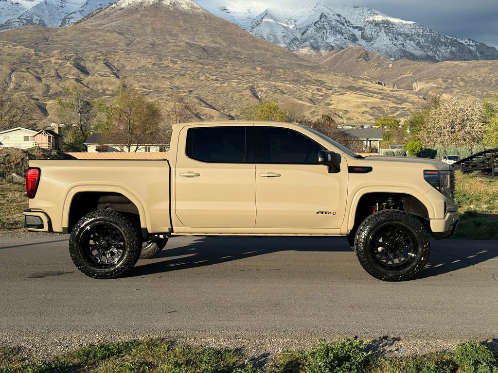 Used 2023 GMC Sierra 1500 AT4 w/ AT4 Premium Package image 5
