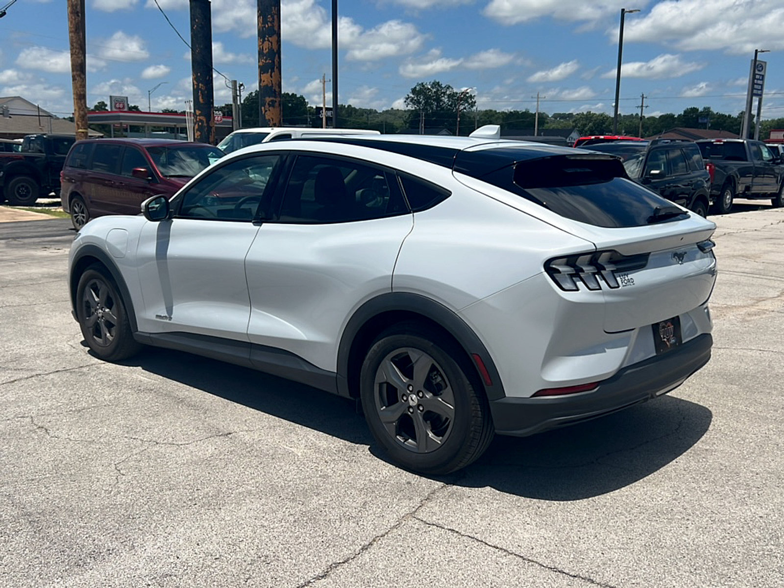 Used 2021 Ford Mustang Mach-E Select RWD image 5