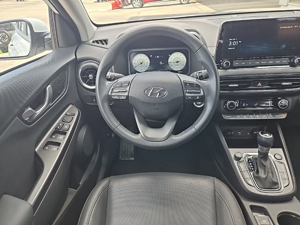 Used 2023 Hyundai Kona Limited w/ Cargo Package AWD/4WD image 34