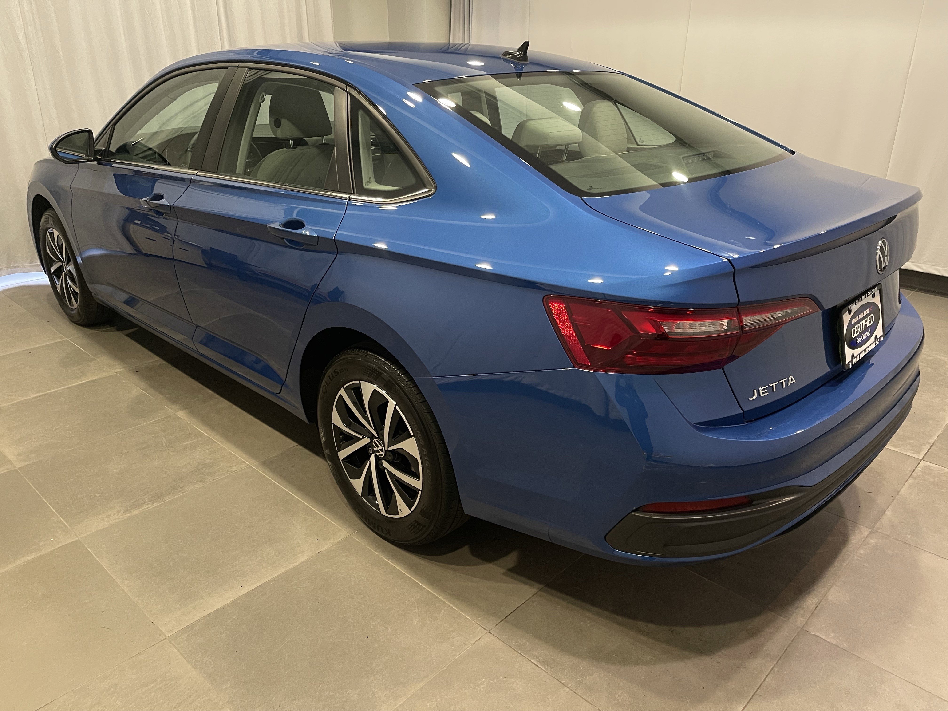 Used 2023 Volkswagen Jetta S FWD image 4