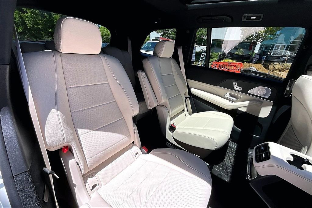Certified 2025 Mercedes-Benz GLS 450 4MATIC image 29