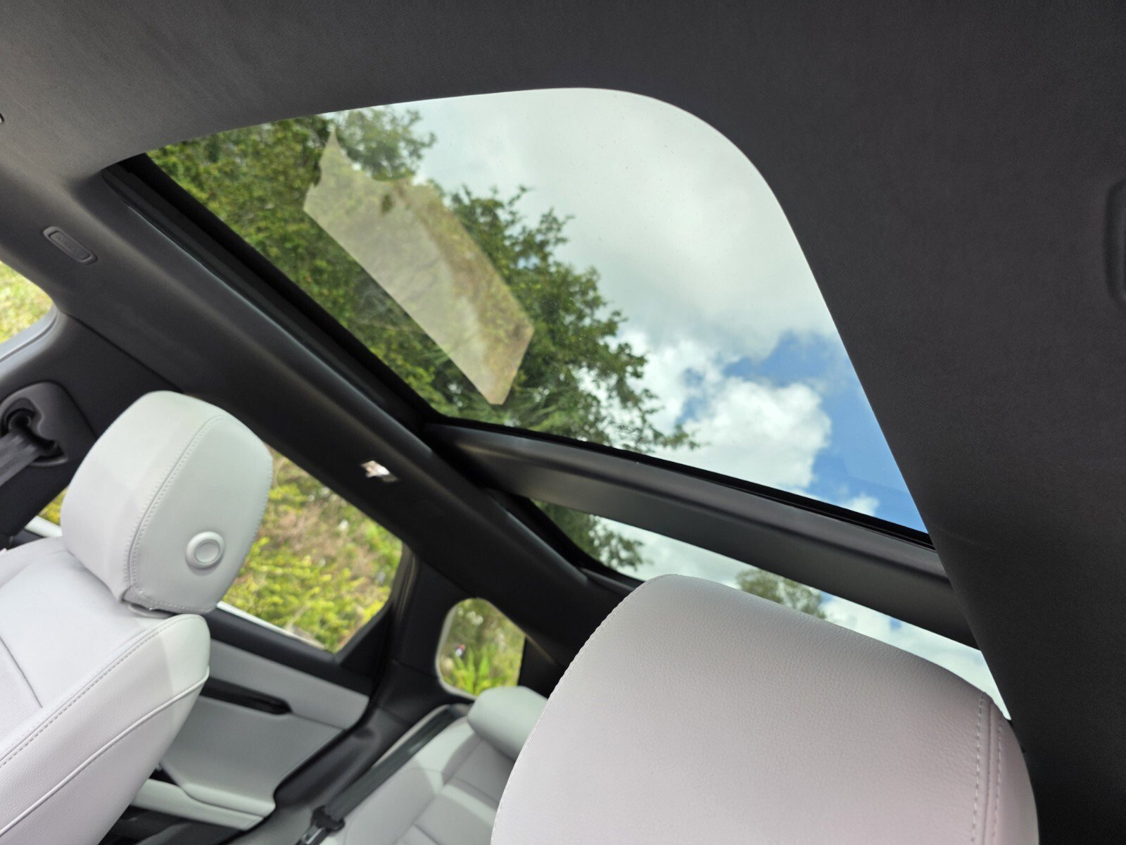New 2026 Land Rover Range Rover Evoque S image 12