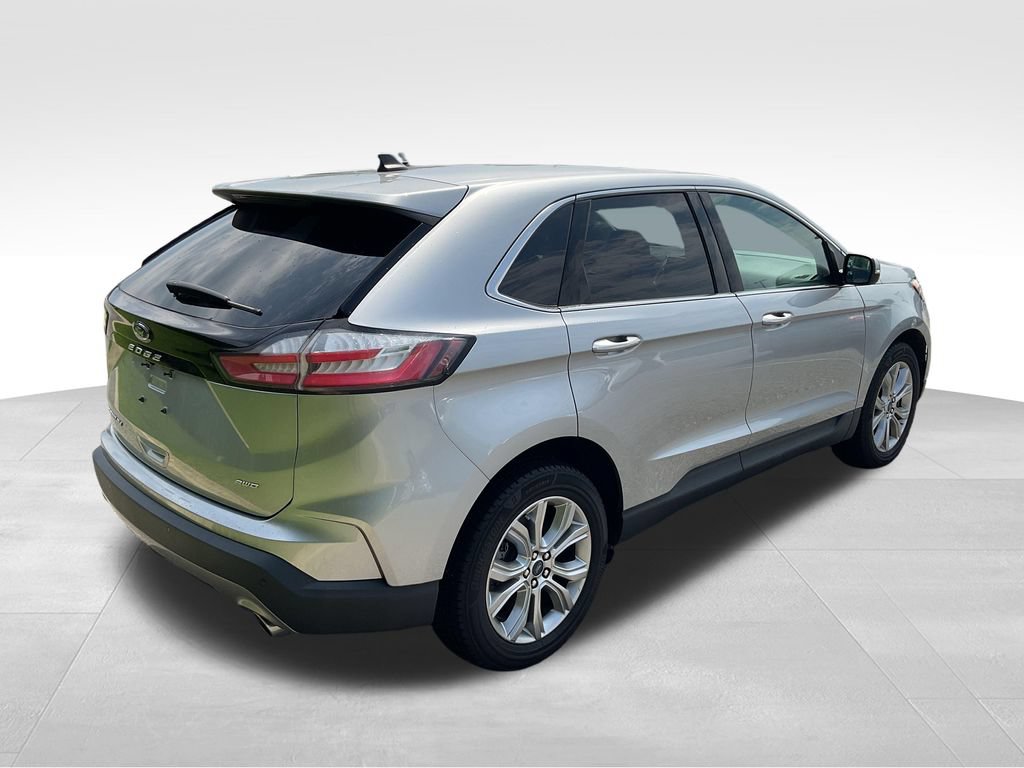 Used 2022 Ford Edge Titanium AWD/4WD image 9