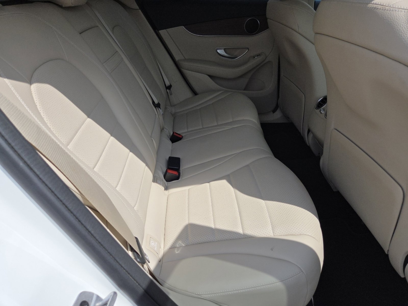 Used 2022 Mercedes-Benz GLC 300 4MATIC image 24