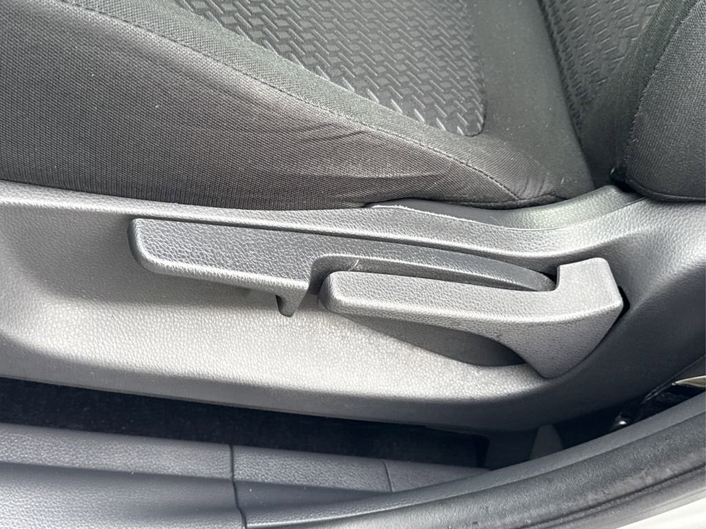 Used 2022 Mitsubishi Eclipse Cross LE image 31