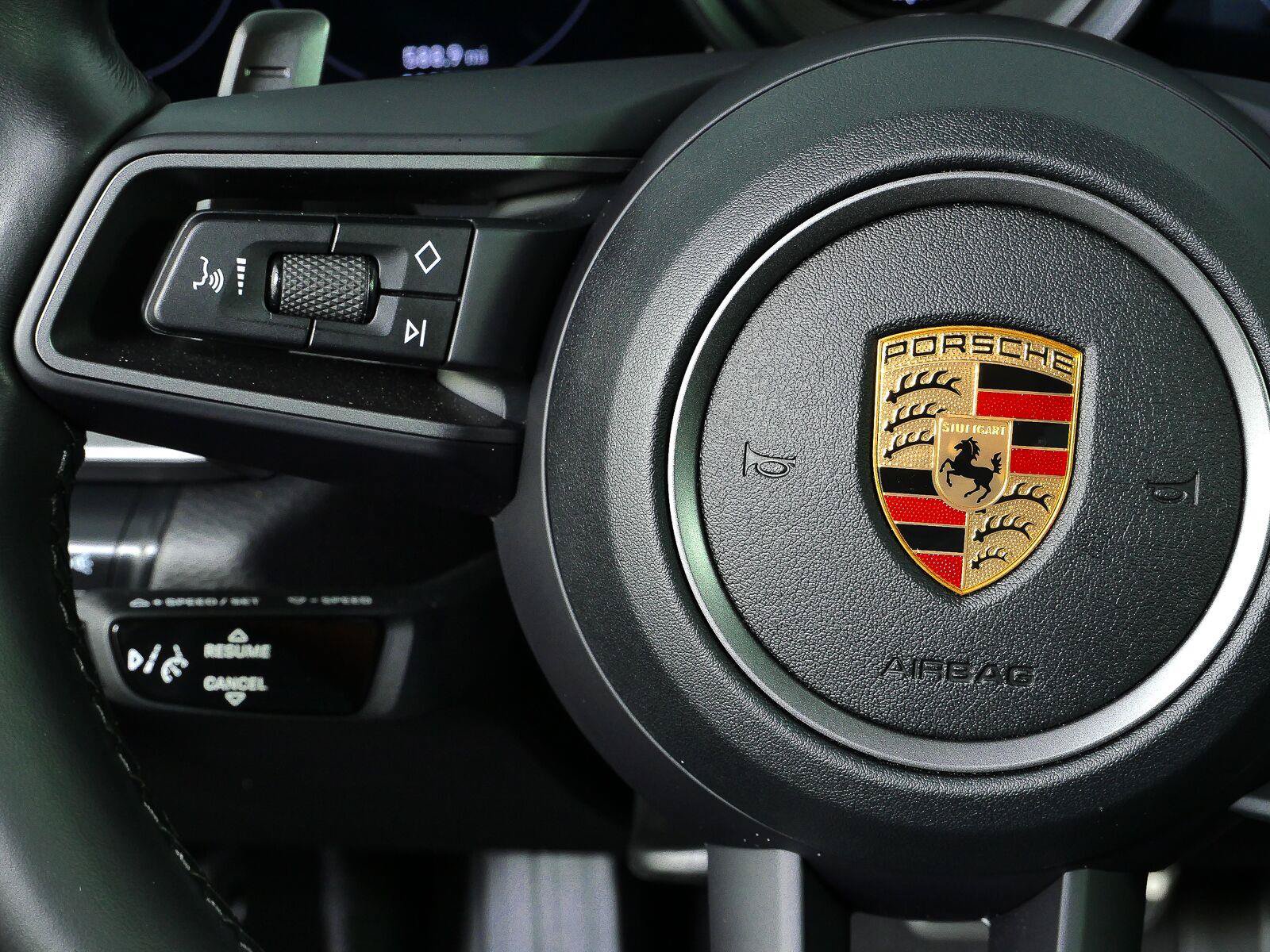 Certified 2023 Porsche 911 Carrera RWD image 10