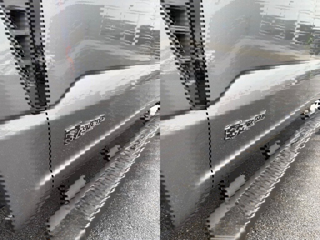 New 2025 Ford F250 Lariat w/ Lariat Ultimate Package image 10