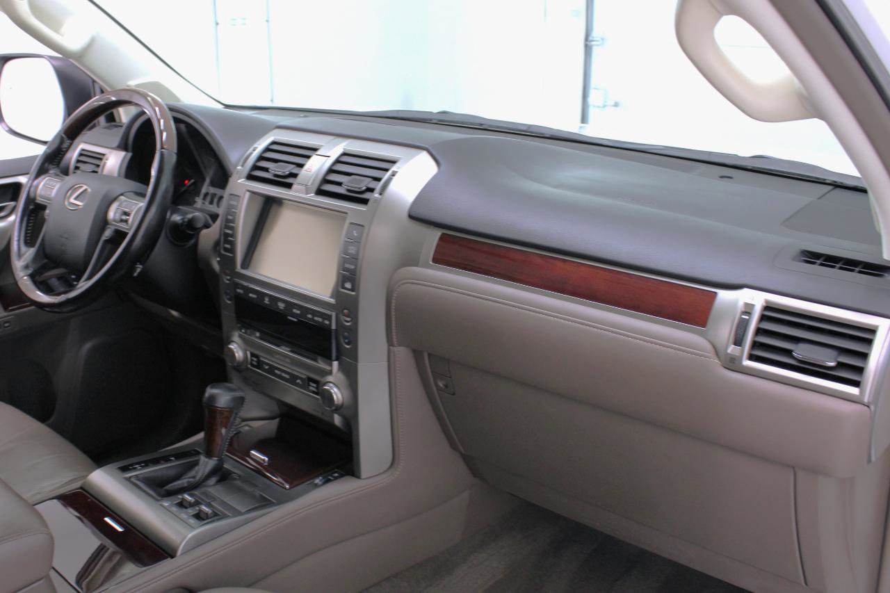 Used 2017 Lexus GX 460 Premium image 47