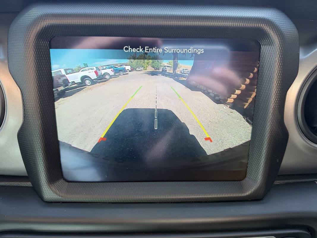 Used 2022 Jeep Wrangler Sport AWD/4WD image 13