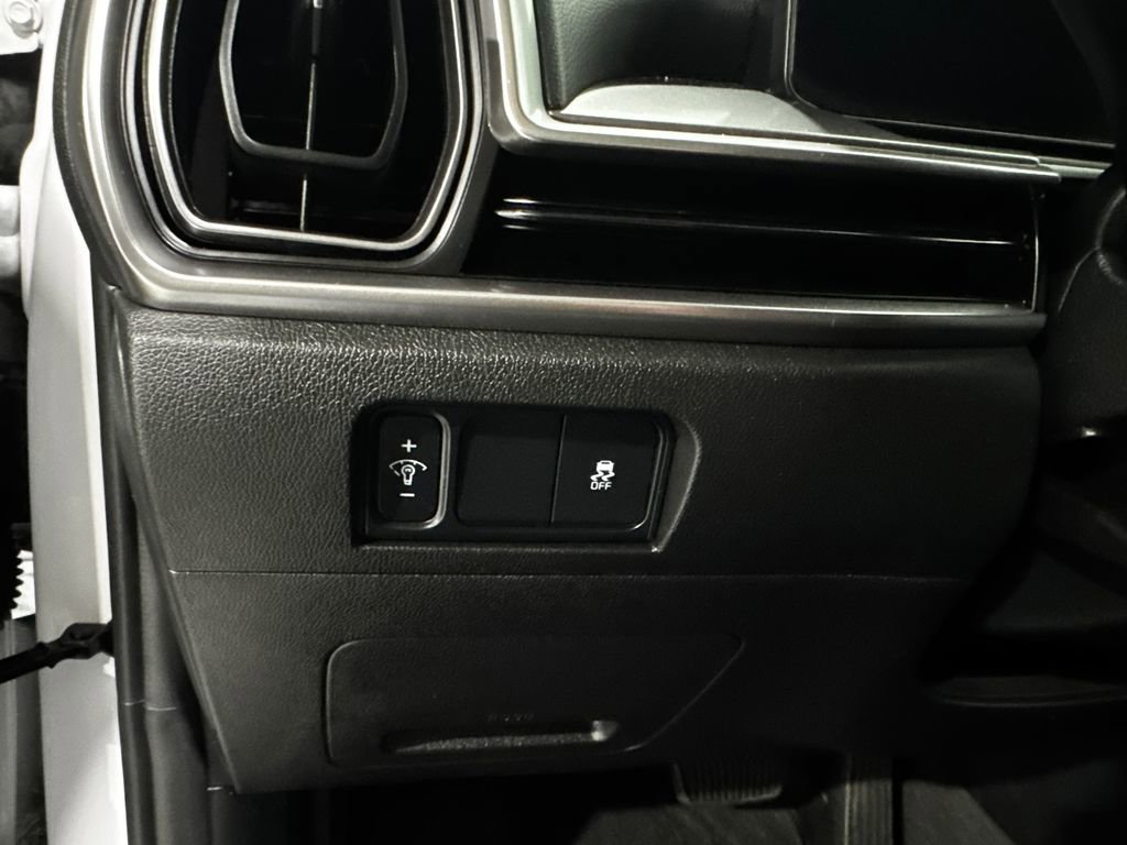 Used 2025 Kia Sorento S FWD image 35