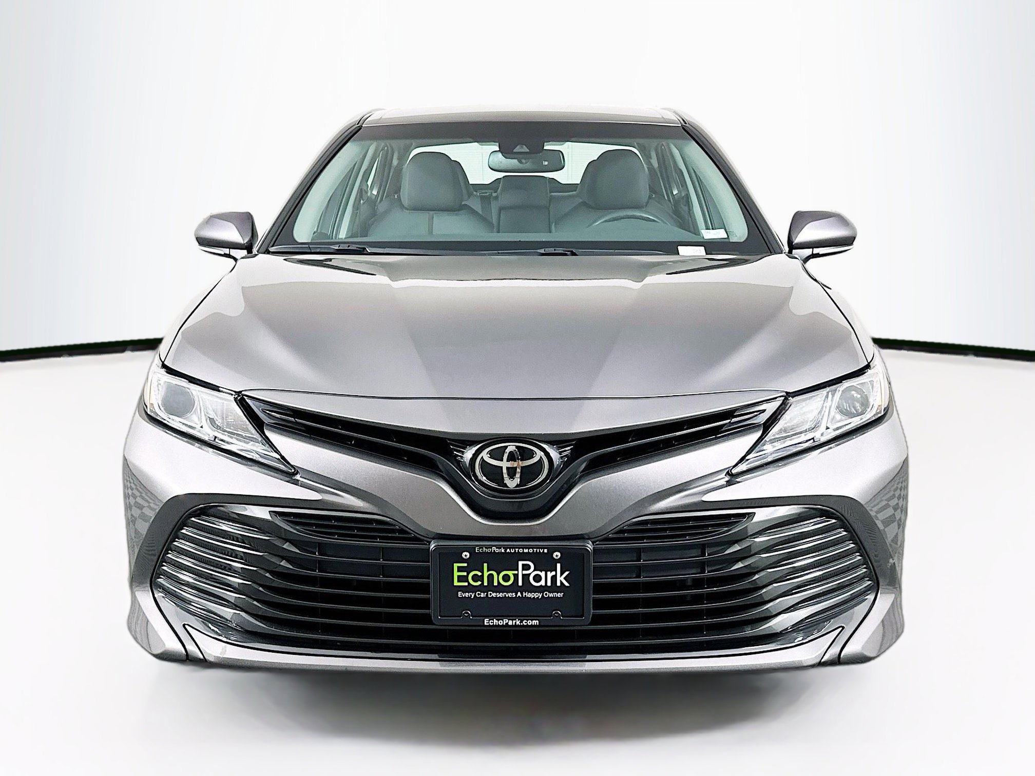 Used 2018 Toyota Camry LE w/ Convenience Package image 2