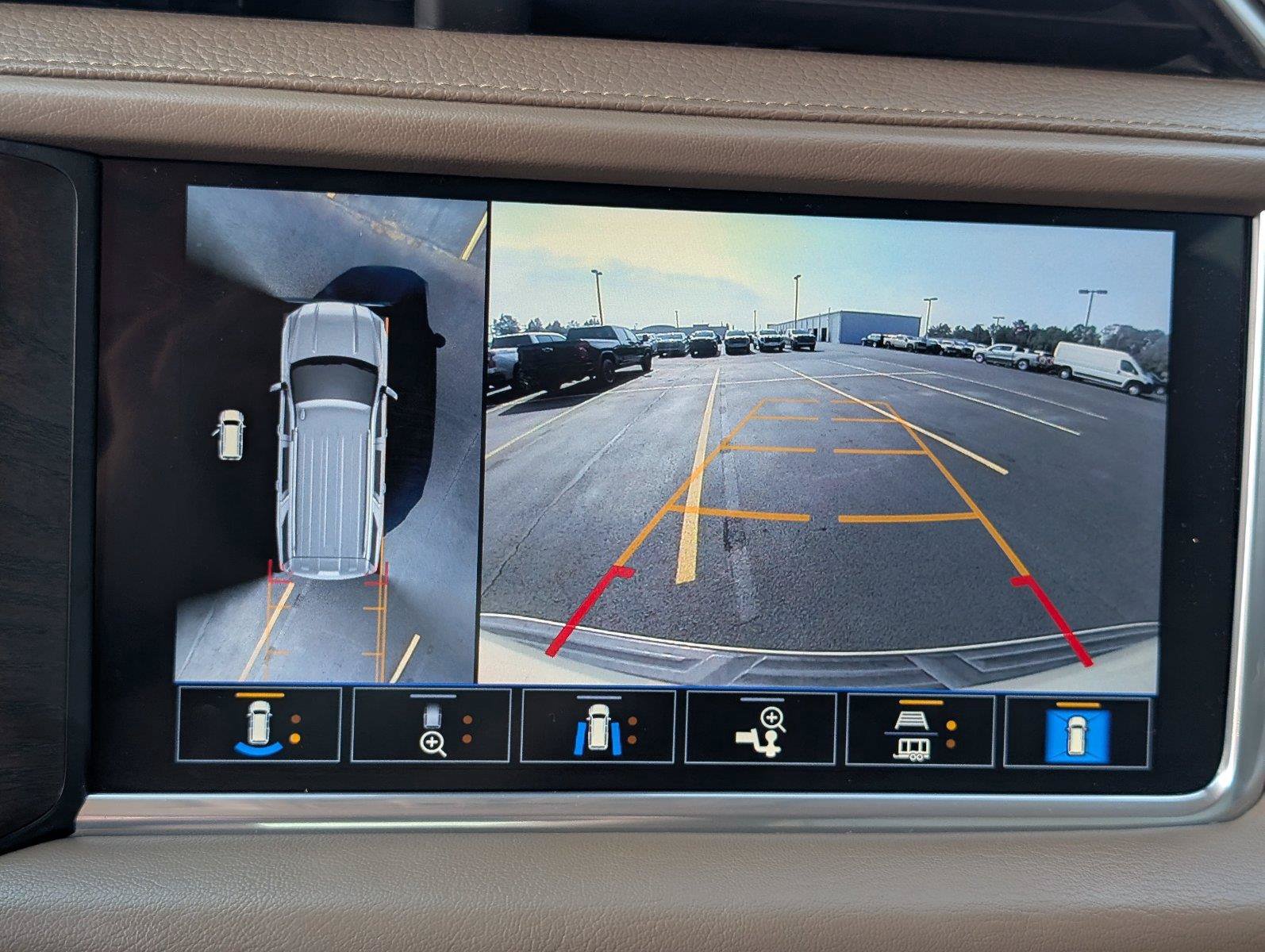 Used 2021 GMC Yukon Denali w/ Denali Ultimate Package RWD image 24