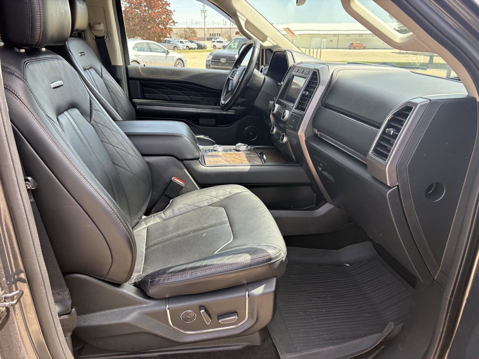 Used 2021 Ford Expedition Platinum AWD/4WD image 22