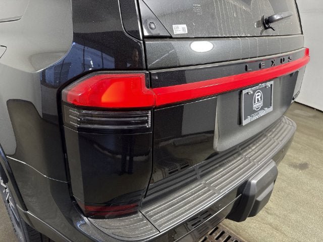 New 2026 Lexus GX 550 w/ Accessory Package (2T) AWD/4WD image 32