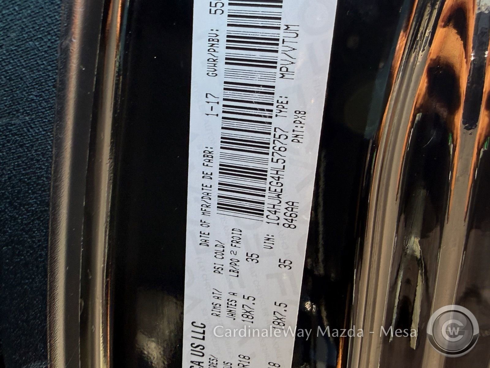 Used 2017 Jeep Wrangler Unlimited Sahara image 35