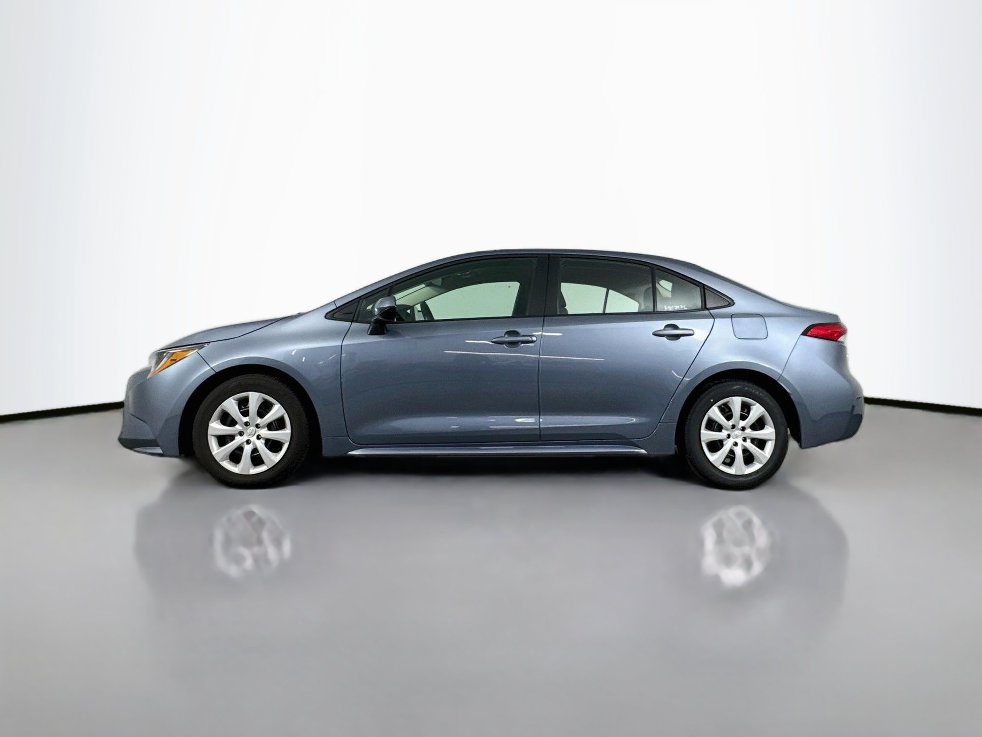 Certified 2026 Toyota Corolla LE FWD image 4