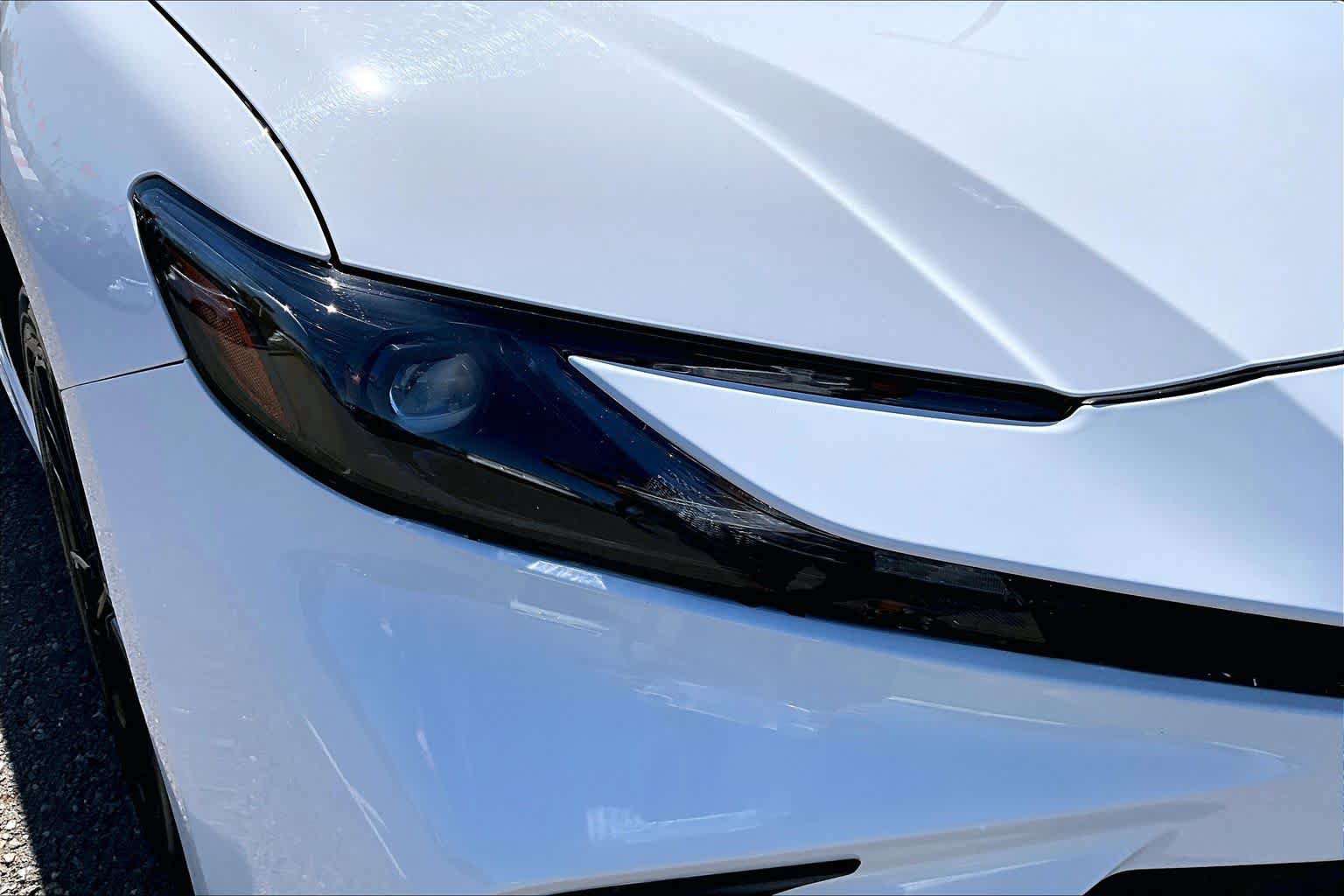 Used 2025 Toyota Camry SE FWD image 27