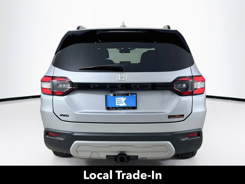 Used 2024 Honda Pilot TrailSport image 7