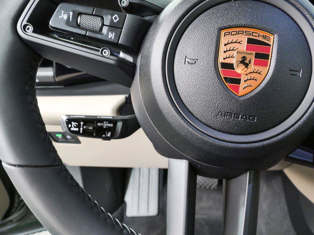 New 2026 Porsche Macan Electric RWD image 10