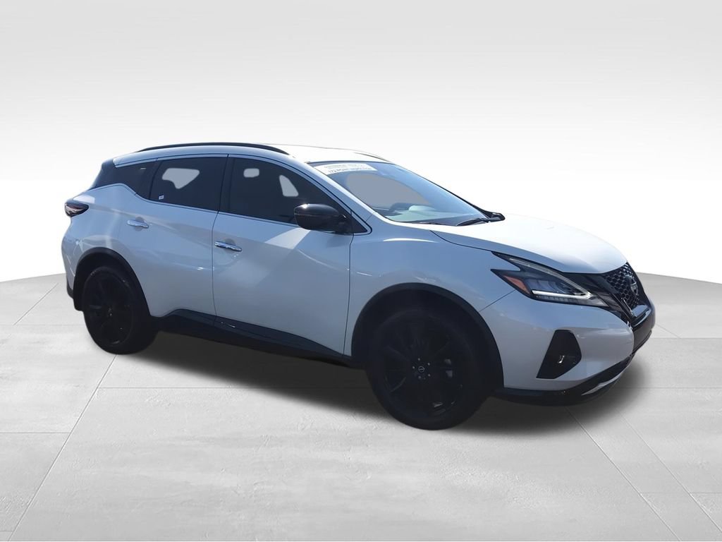 Used 2023 Nissan Murano SV w/ SV Midnight Edition Package FWD image 3