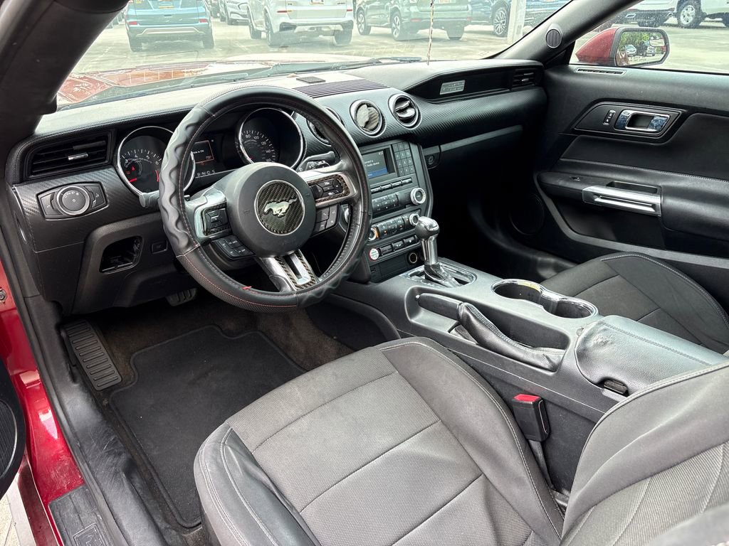 Used 2017 Ford Mustang Coupe RWD image 6