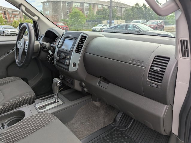 Used 2015 Nissan Frontier PRO-4X AWD/4WD image 26